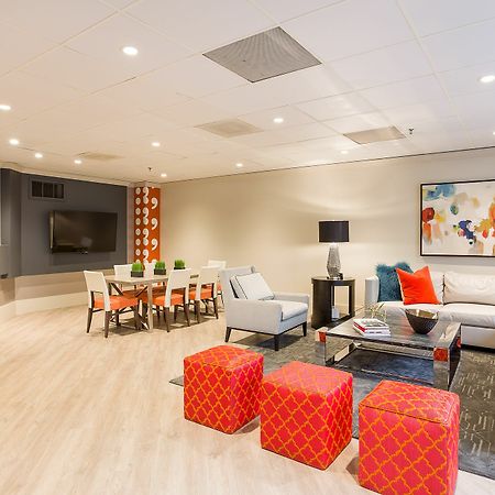 Oakwood Crystal City Arlington Bagian luar foto