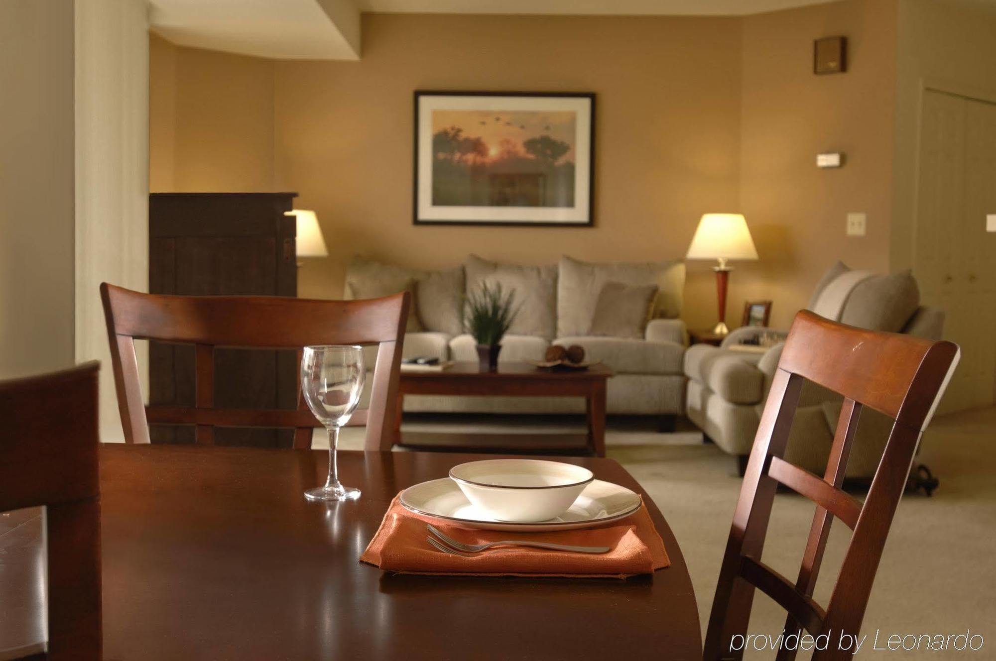 Oakwood Crystal City Arlington Bagian luar foto