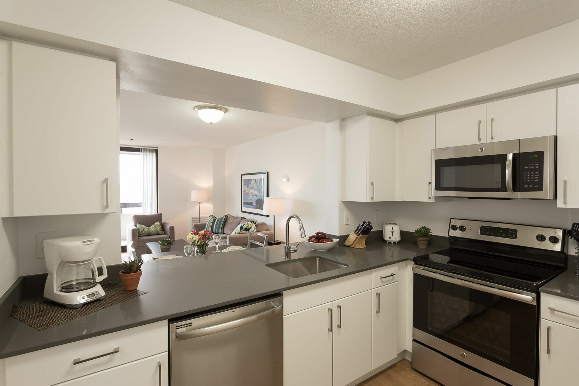 Oakwood Crystal City Arlington Bagian luar foto